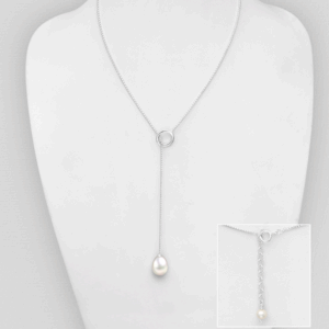 Collier en argent orné d'une Perle naturelle d'eau douce