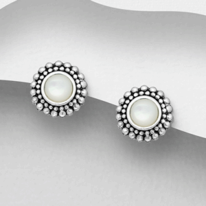 Boucles d'oreilles en argent 925ème et Nacre blanche